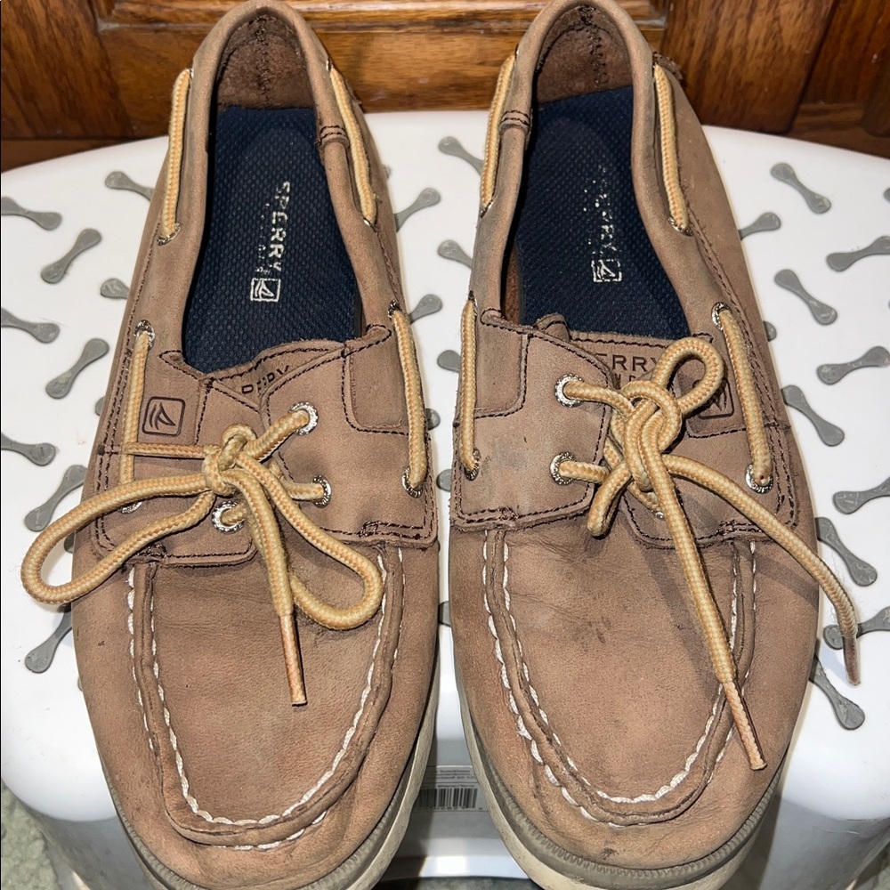 Sperry's - Size 2.5Y